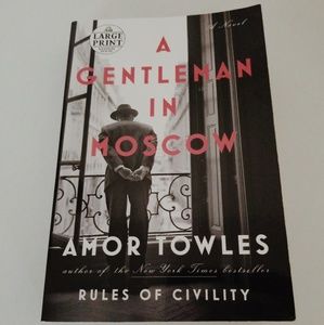 A Gentleman in Moscow Book